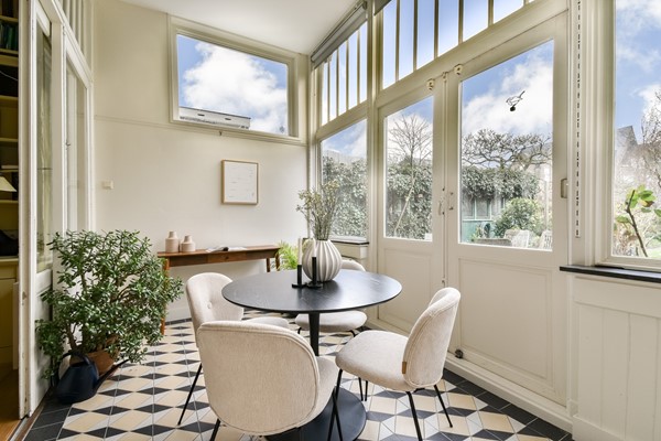 Medium property photo - Rijnsburgerweg 18, 2333 AA Leiden